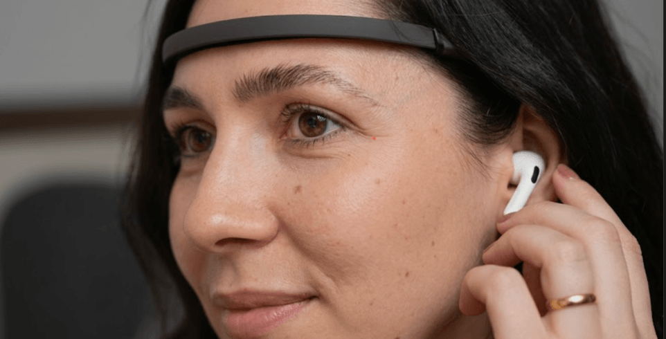Neurograph Scan — live EEG session with Muse headband and brainwave readout
